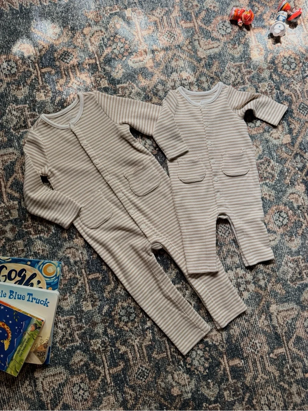 GAP kids SIBLING MATCHING Snap Rompers - Set of 2! (0-3m + 18-24m)
